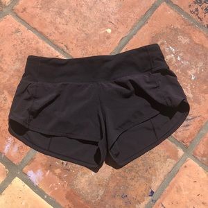 Lulu lemon speed short